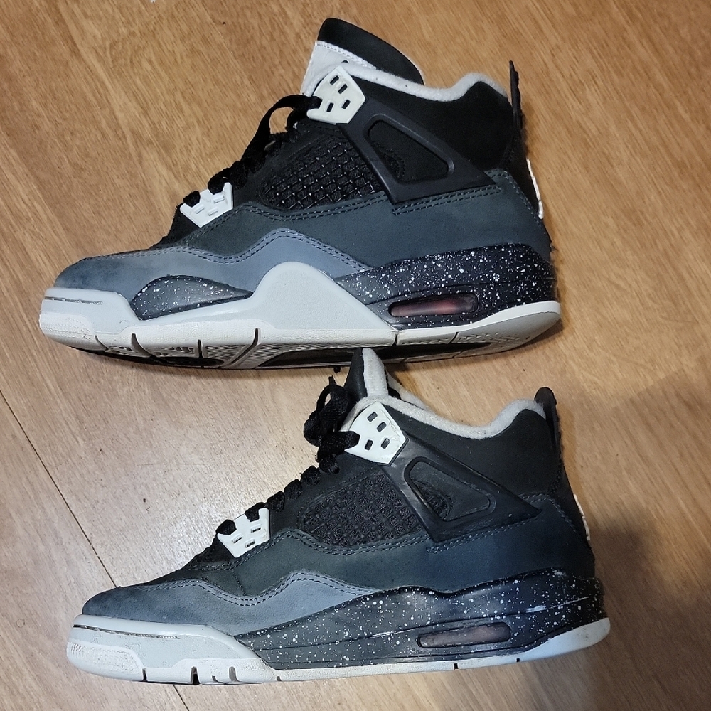 Jordan Retro 4 FEAR Size 3.5 - Picture 3 of 6